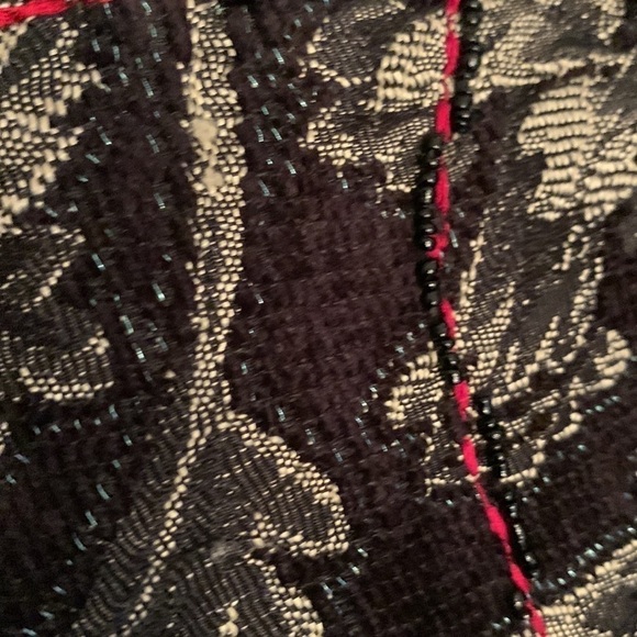 Chicos Enbroidered Beaded Accent Tapestry Artsy Floral Jacket Red Black Sz M - Picture 7 of 8